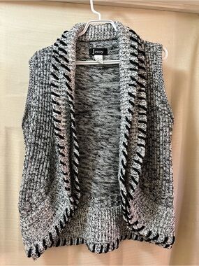 Jenny Black White Marled Knit Sweater Vest XS Open Front Fringe Cardigan